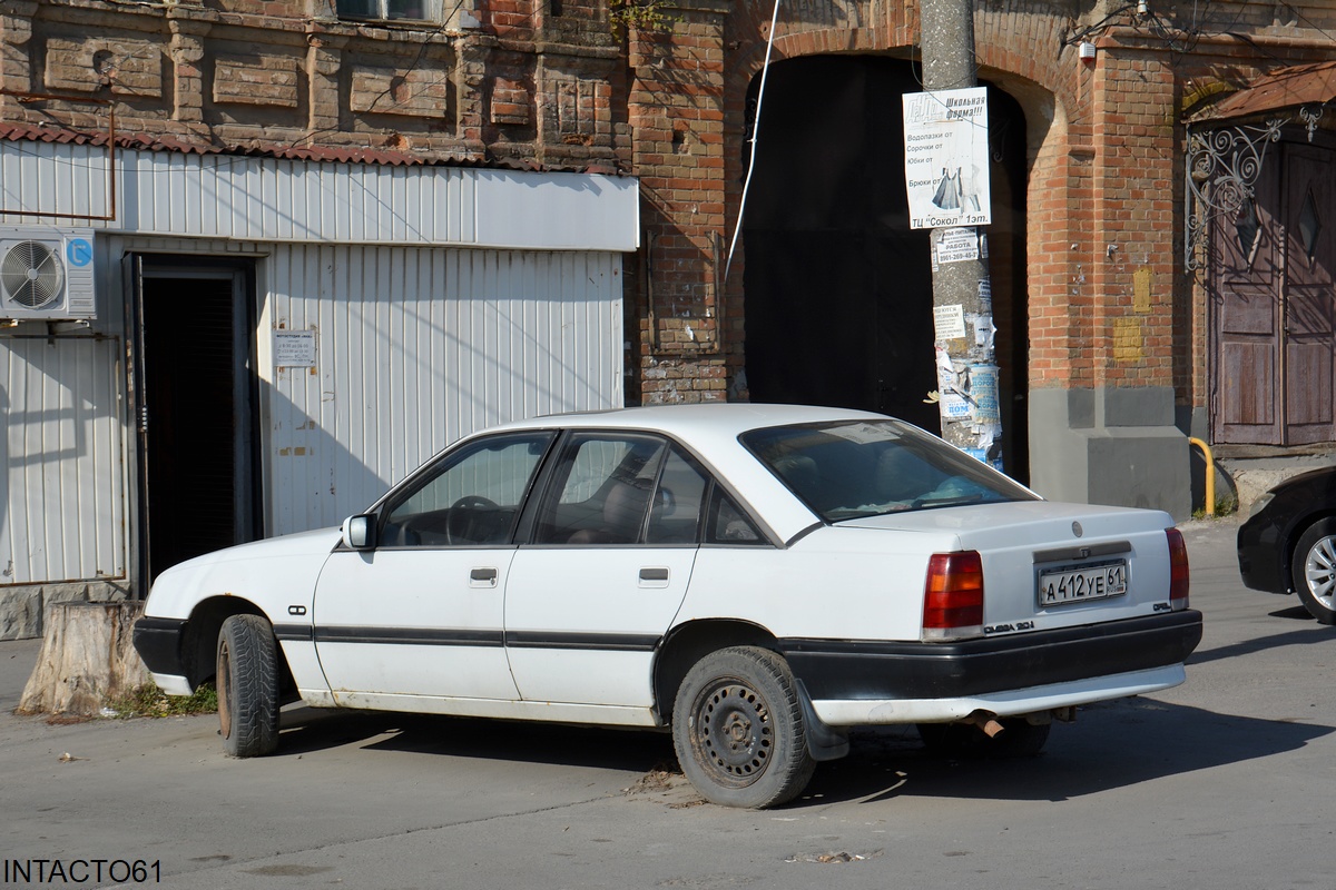 Ростовская область, № А 412 УЕ 61 — Opel Omega (A) '86-94