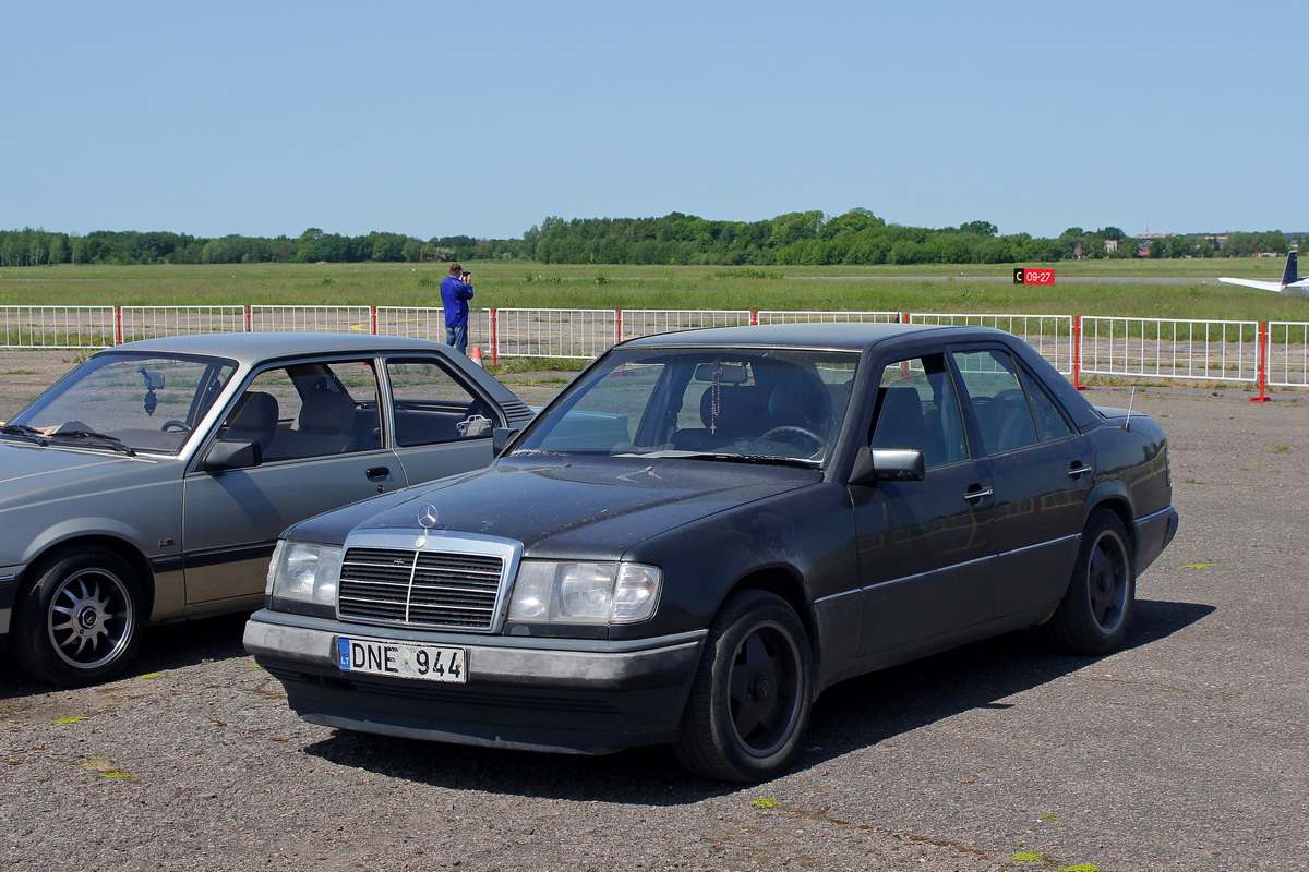 Литва, № DNE 944 — Mercedes-Benz (W124) '84-96; Литва — Retro mugė 2023