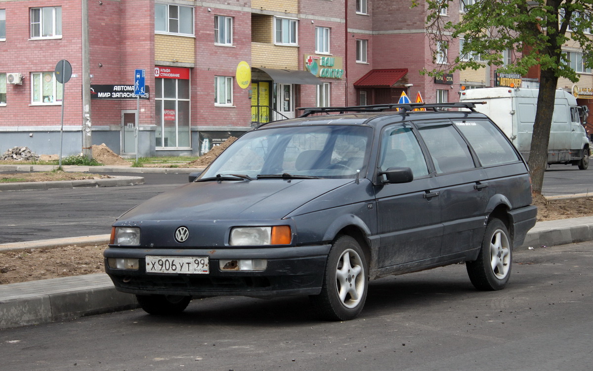 Псковская область, № Х 906 УТ 99 — Volkswagen Passat (B3) '88-93