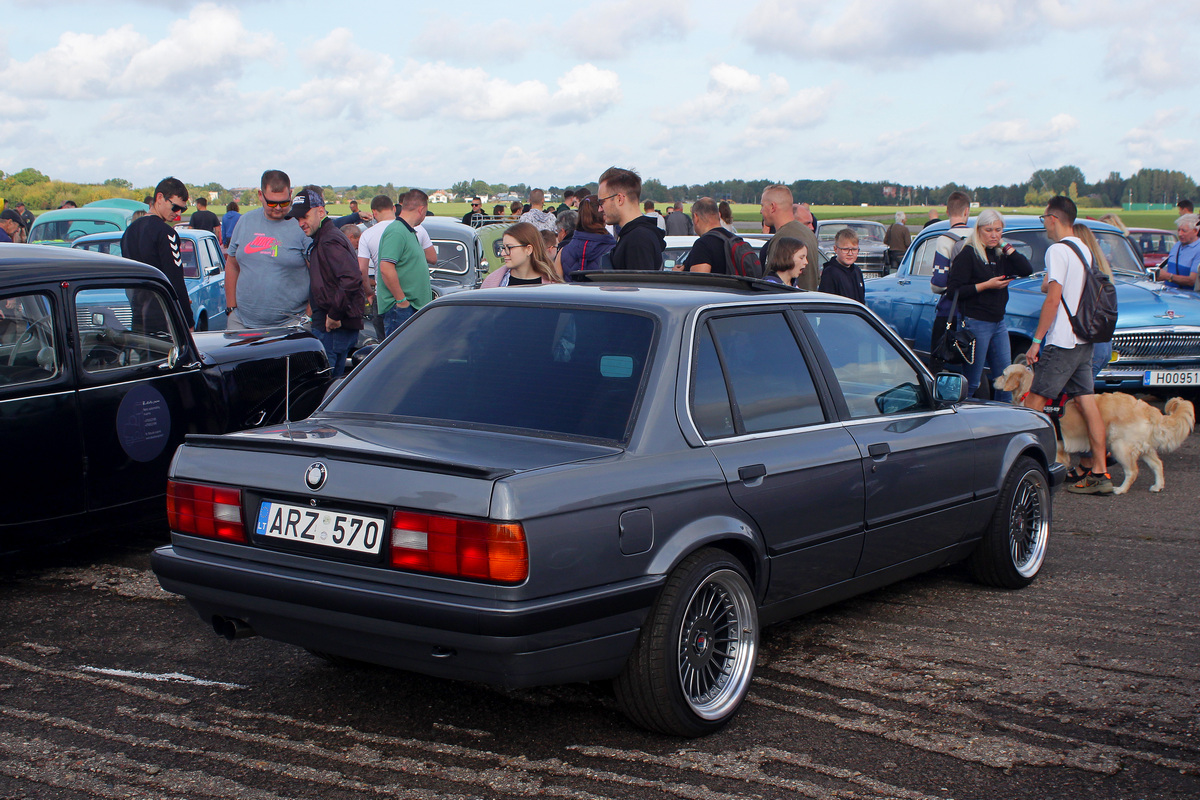 Литва, № ARZ 570 — BMW 3 Series (E30) '82-94; Литва — Retro mugė 2023 ruduo