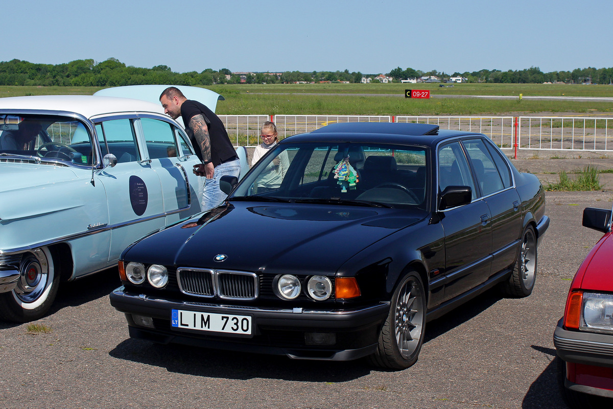 Литва, № LIM 730 — BMW 7 Series (E32) '86-94; Литва — Retro mugė 2023