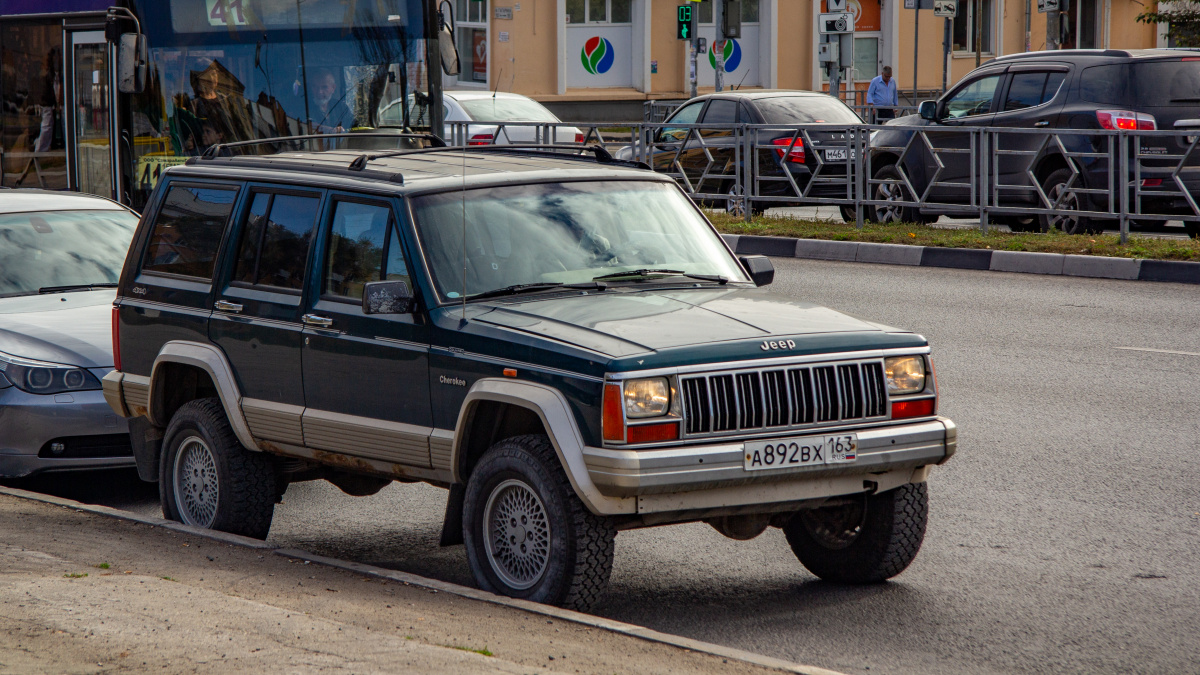 Самарская область, № А 892 ВХ 163 — Jeep Cherokee (XJ) '84-01