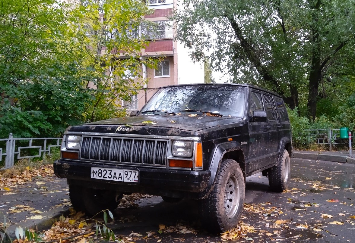 Москва, № М 823 АА 977 — Jeep Cherokee (XJ) '84-01
