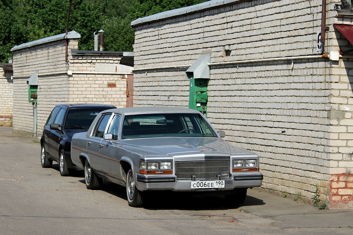 Московская область, № С 006 ЕЕ 190 — Cadillac Brougham '87-89