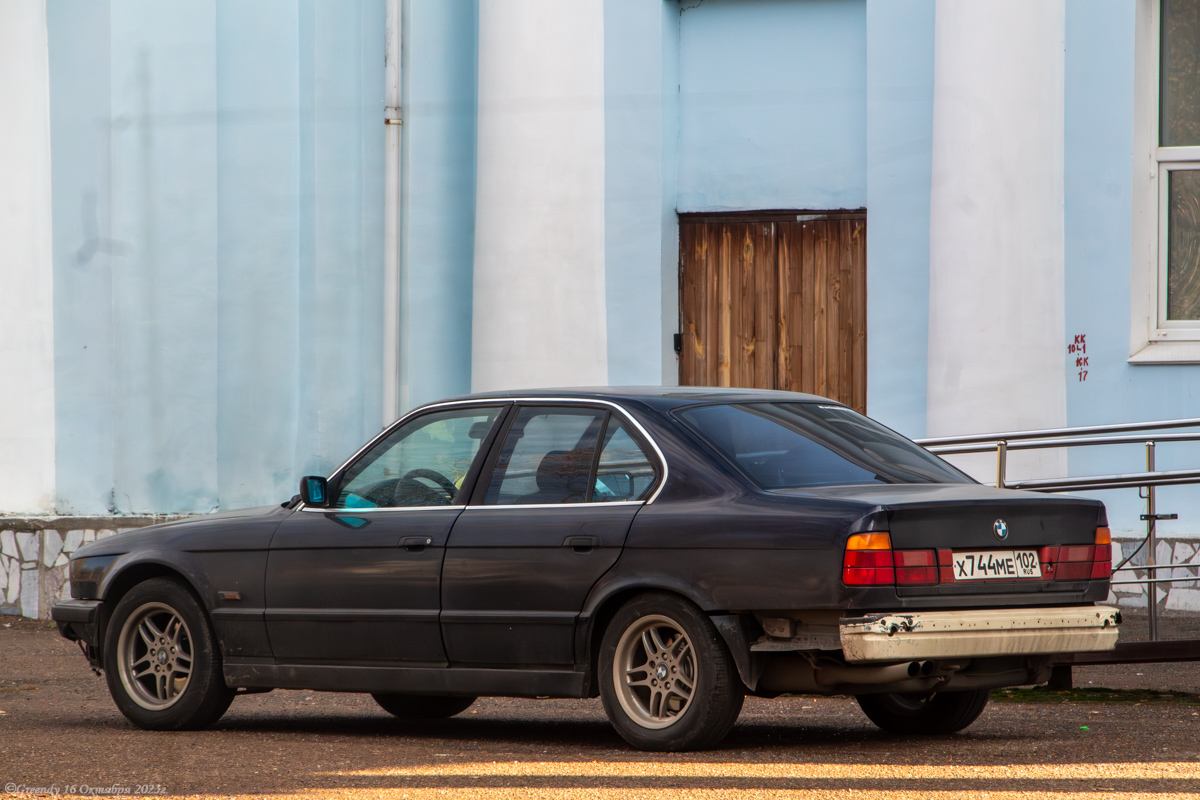 Башкортостан, № Х 744 МЕ 102 — BMW 5 Series (E34) '87-96