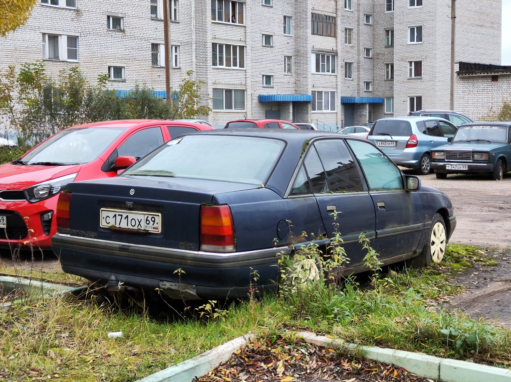 Тверская область, № С 171 ОХ 69 — Opel Omega (A) '86–94