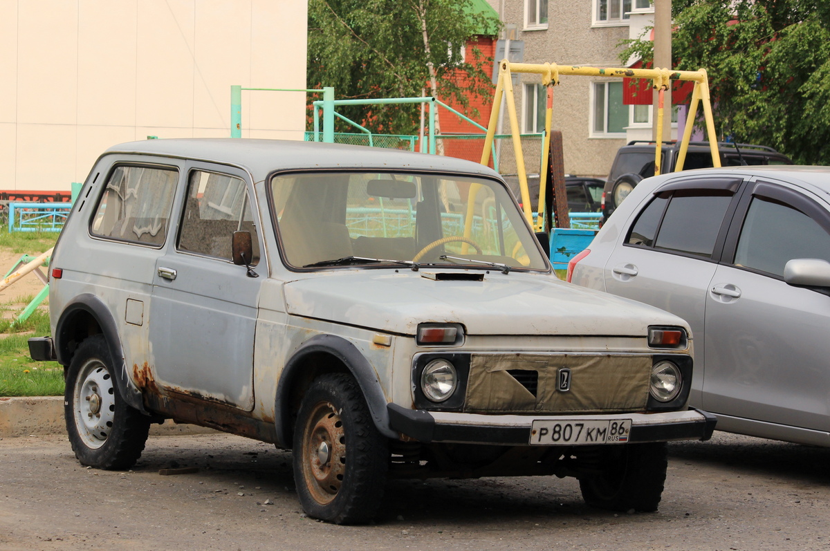 Ханты-Мансийский автоном.округ, № Р 807 КМ 86 — ВАЗ-2121 '77-94