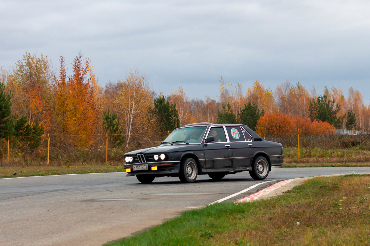 Тюменская область, № С 830 ТН 72 — BMW 5 Series (E12) '72-81
