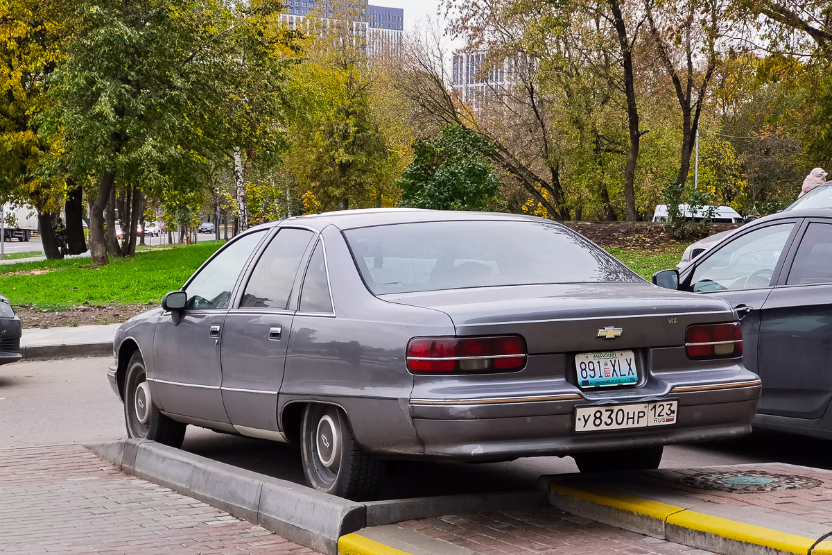 Москва, № У 830 НР 123 — Chevrolet Caprice (4G) '90-96