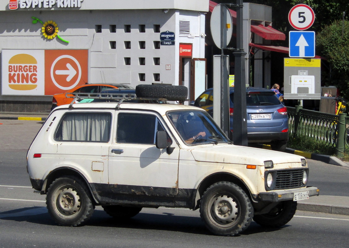 Ленинградская область, № Е 108 СМ 47 — ВАЗ-2121 '77-94