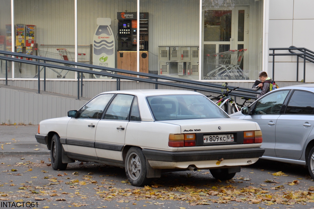 Ростовская область, № У 809 КС 61 — Audi 100 (C3) '82-91