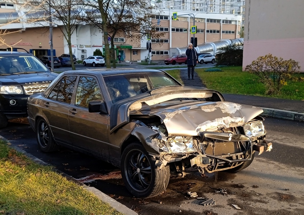 Москва, № Т 631 АЕ 777 — Mercedes-Benz (W201) '82-93