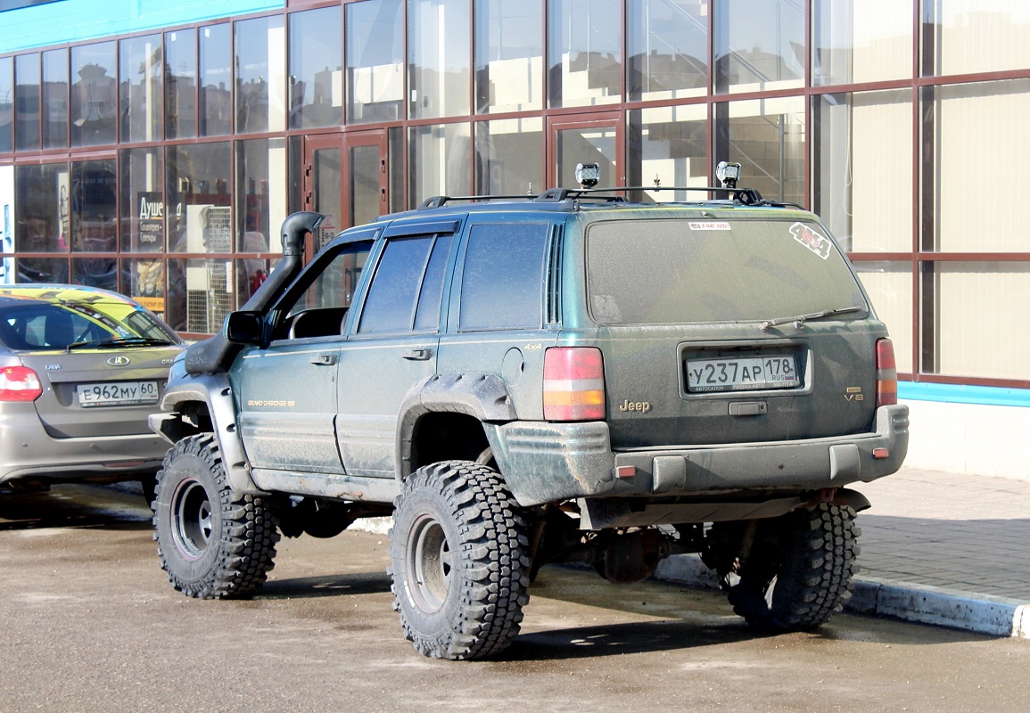 Санкт-Петербург, № У 237 АР 178 — Jeep Grand Cherokee (ZJ) '92-98