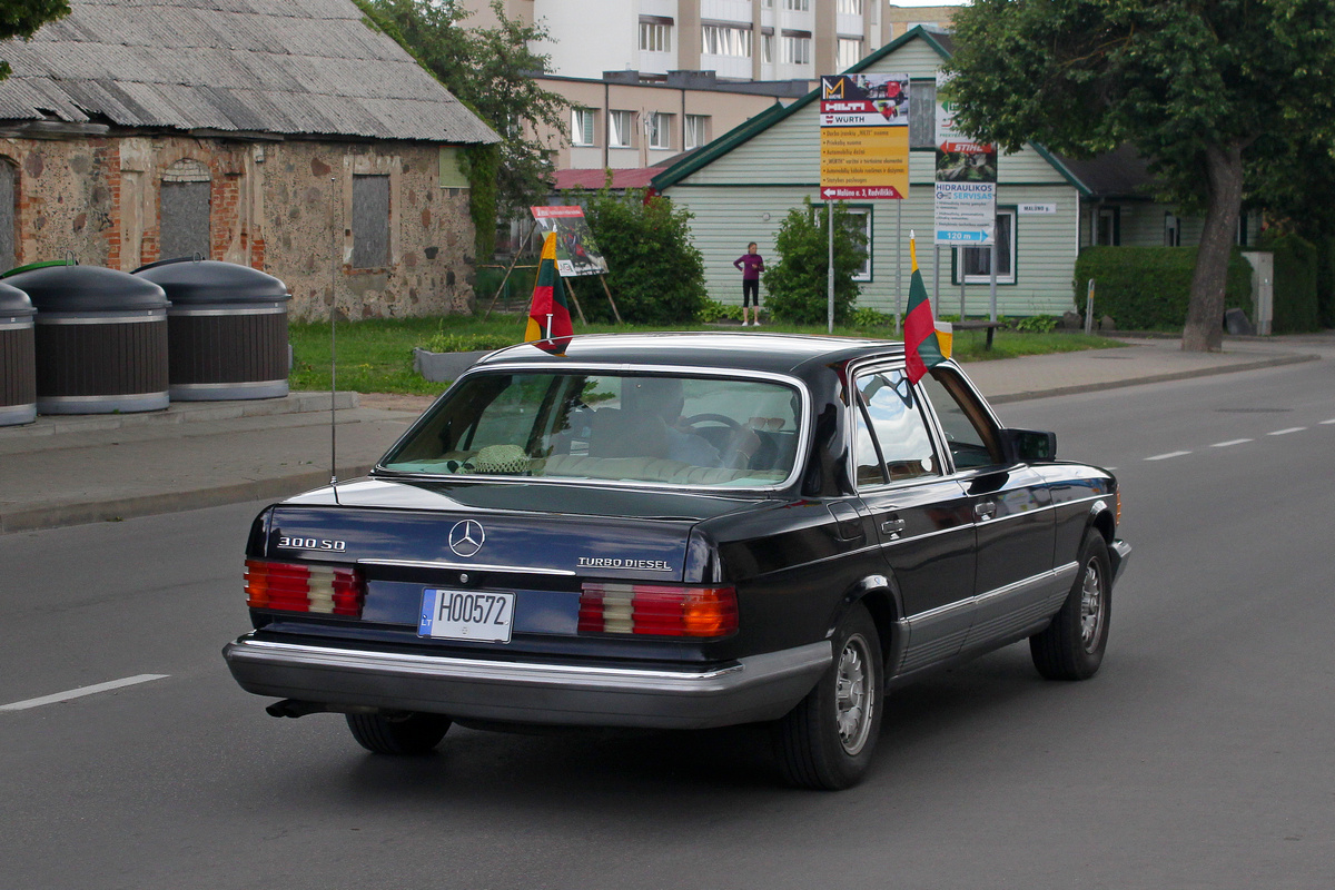 Литва, № H00572 — Mercedes-Benz (W126) '79-91; Литва — Radviliškio miesto šventė 2023
