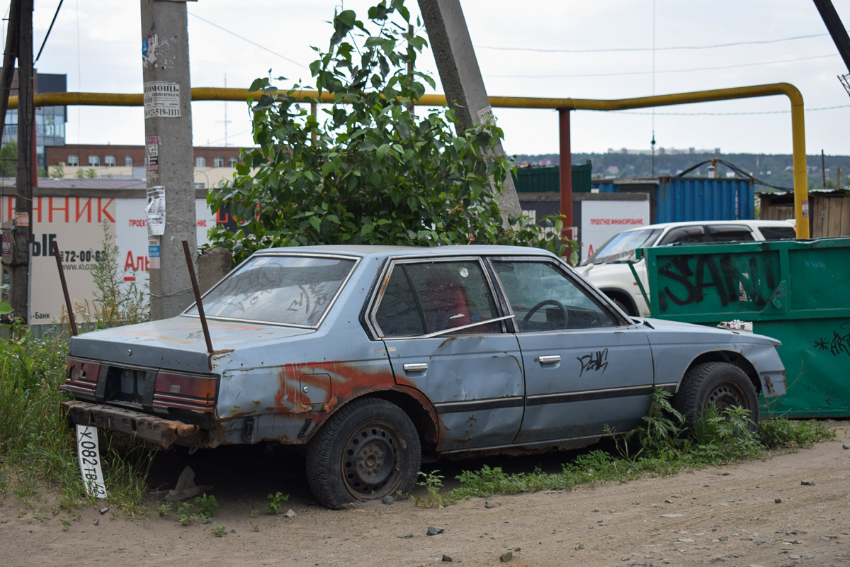 Алтайский край, № У 082 ТВ 42 — Toyota Corona (T140) '82-98