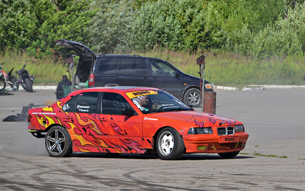 Москва, № (77) Б/Н 0604 — BMW 3 Series (E36) '90-00