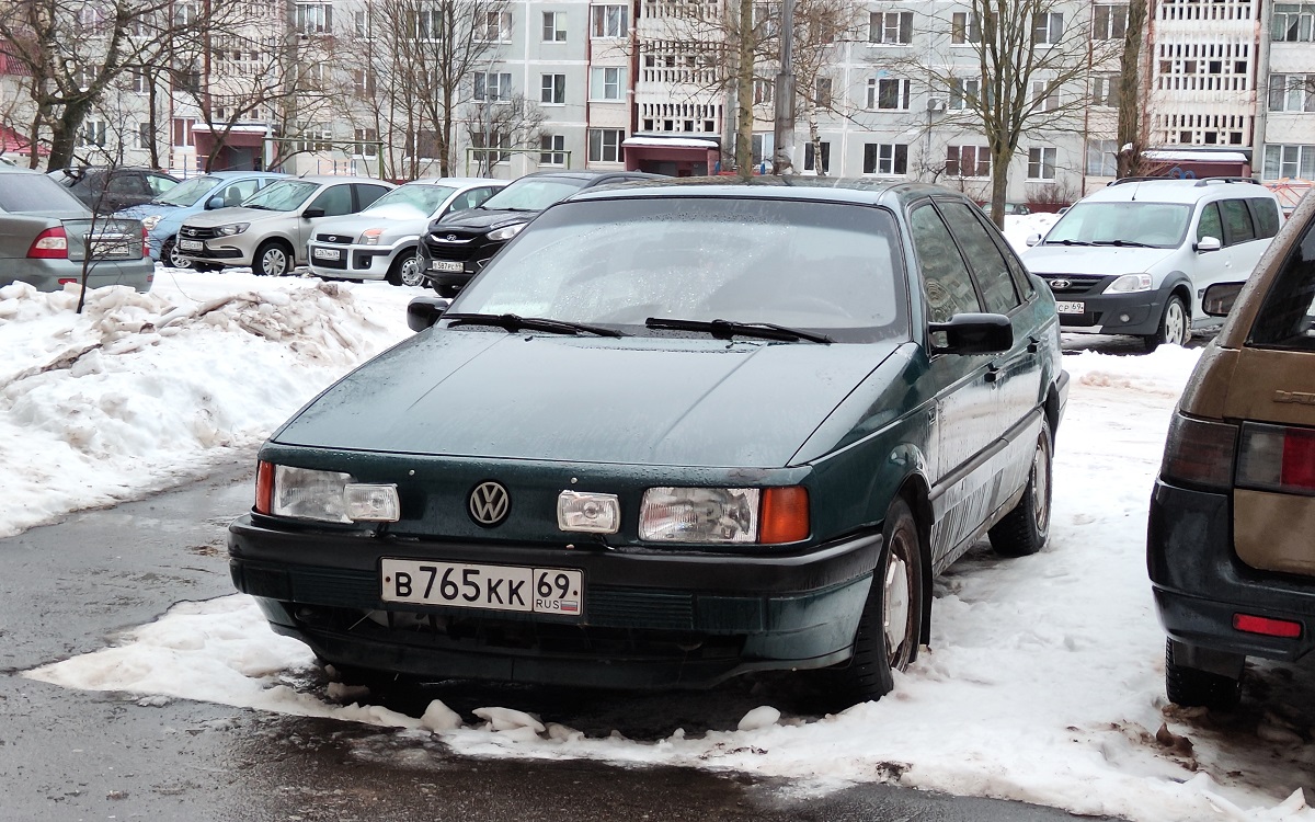 Тверская область, № В 765 КК 69 — Volkswagen Passat (B3) '88-93