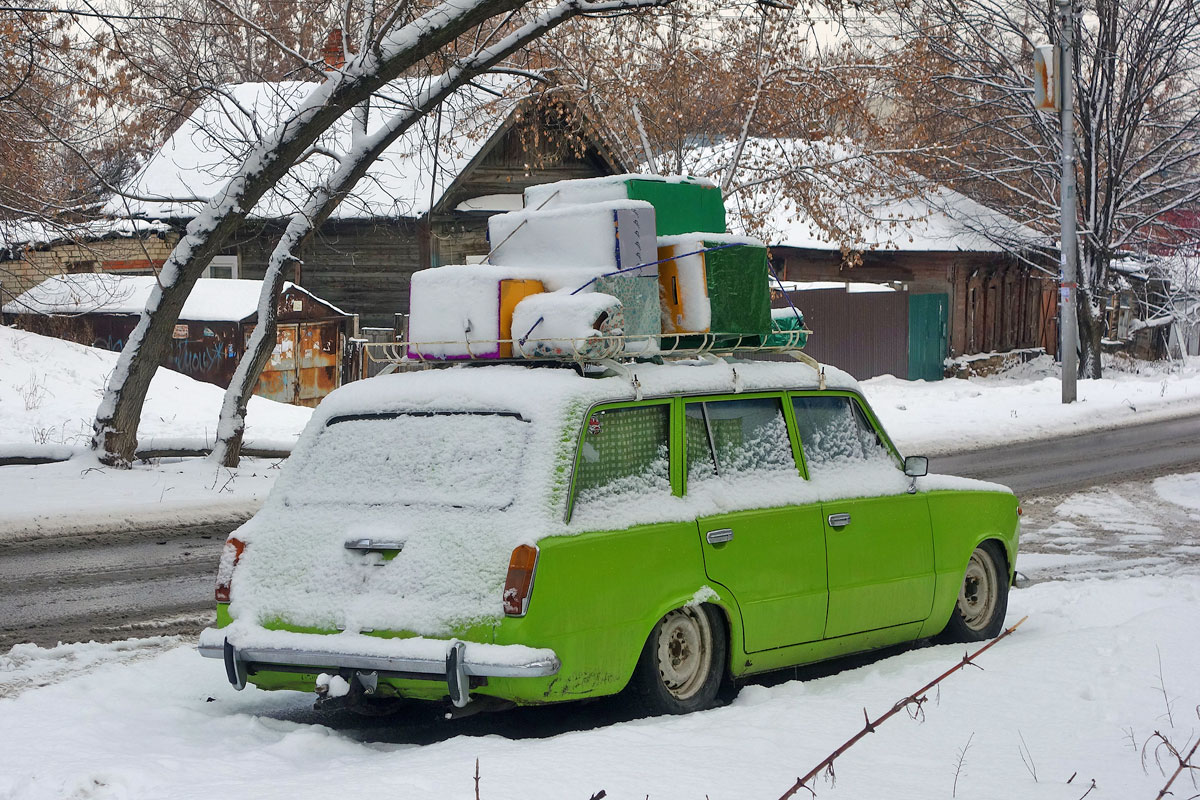 Саратовская область, № М 100 УМ 64 — ВАЗ-2102 Жигули '71-86