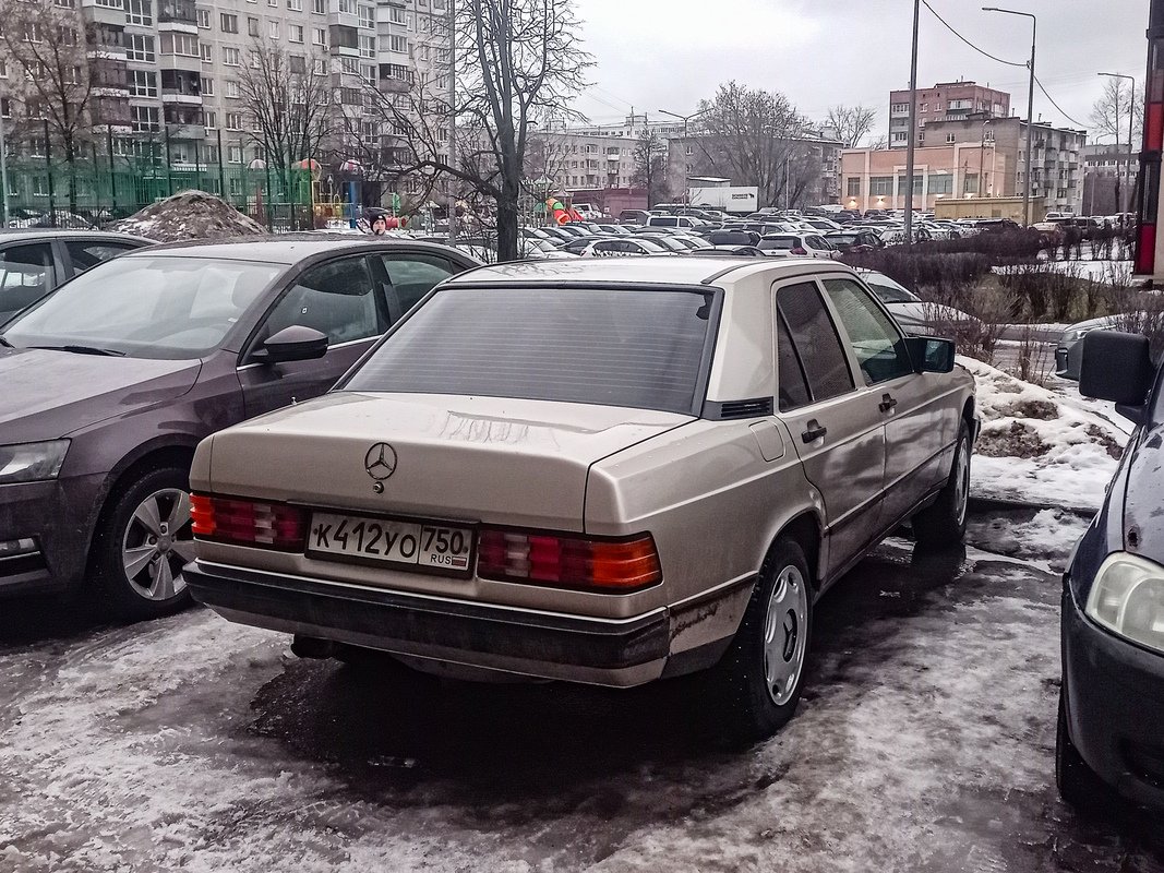 Тамбовская область, № К 412 УО 750 — Mercedes-Benz (W201) '82-93; Московская область — Вне региона