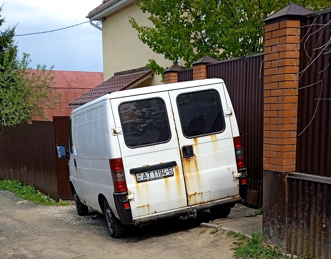 Минская область, № АТ 1194-5 — Peugeot Boxer (230) '94–02