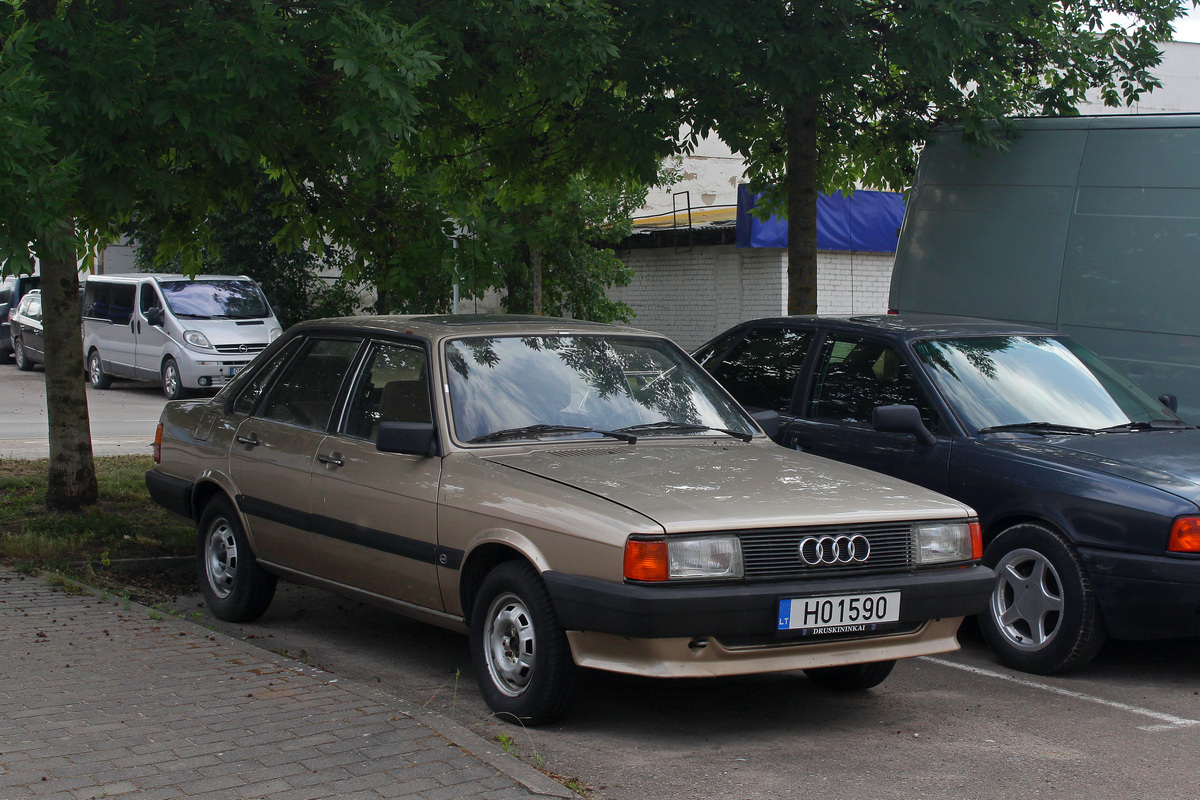 Литва, № H01590 — Audi 80 (B2) '78-86