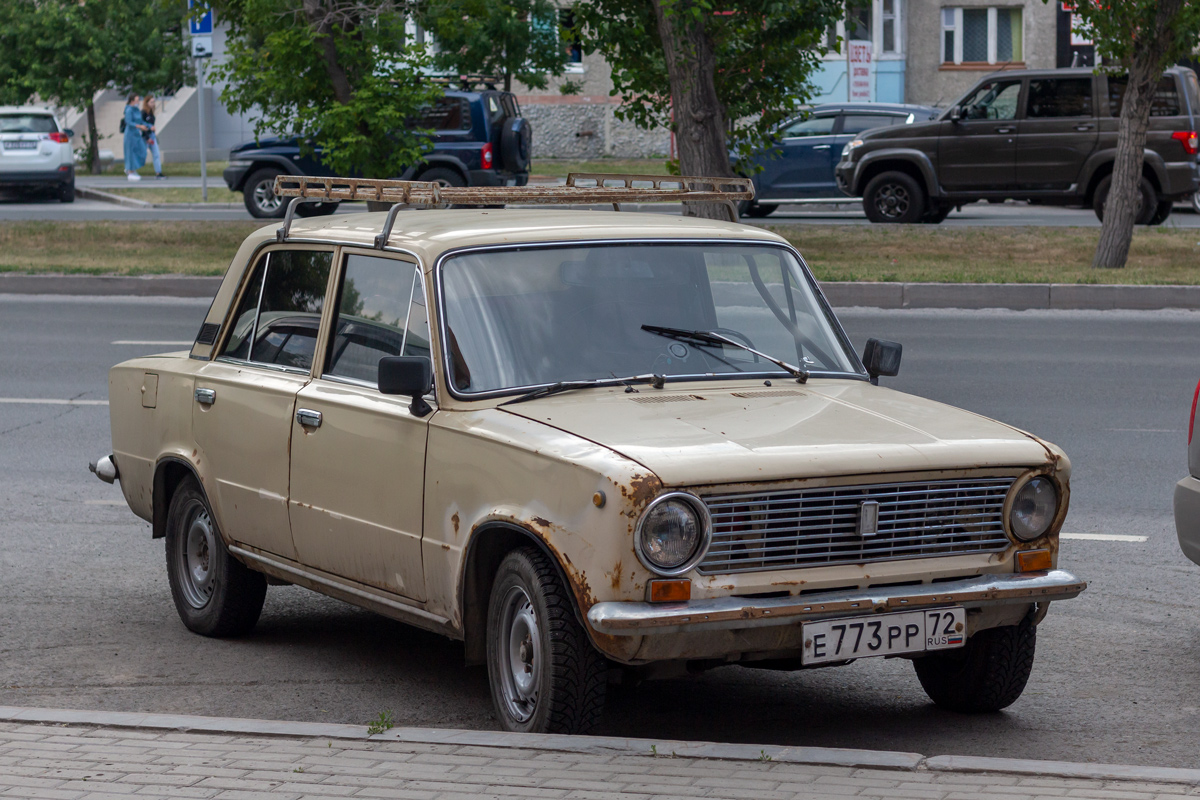 Тюменская область, № Е 773 РР 72 — ВАЗ-21013 '77-88