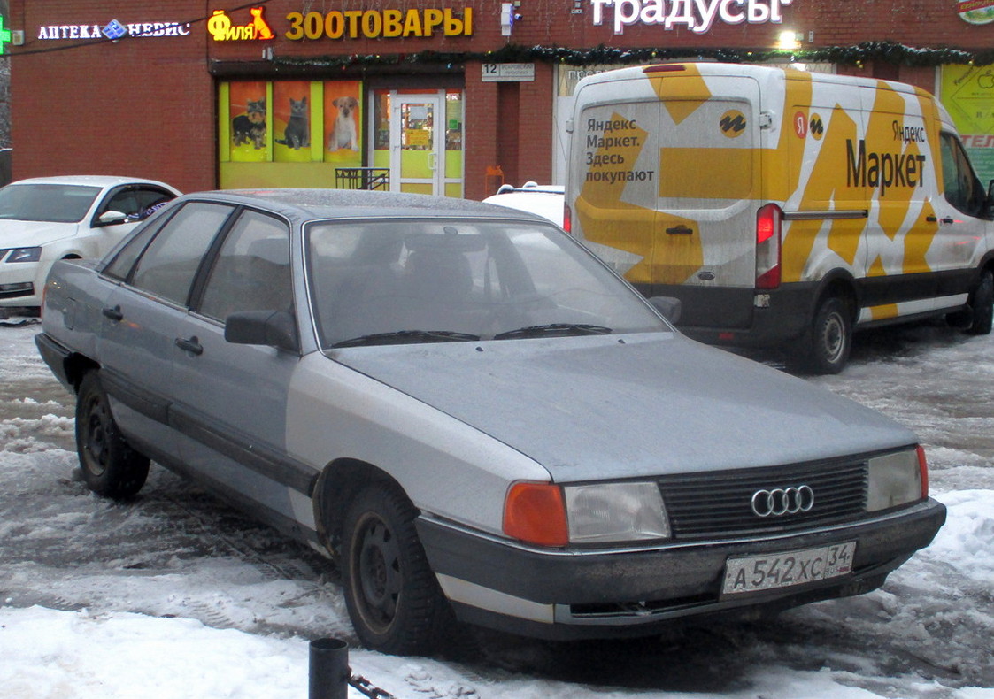 Санкт-Петербург, № А 542 ХС 34 — Audi 100 (C3) '82-91