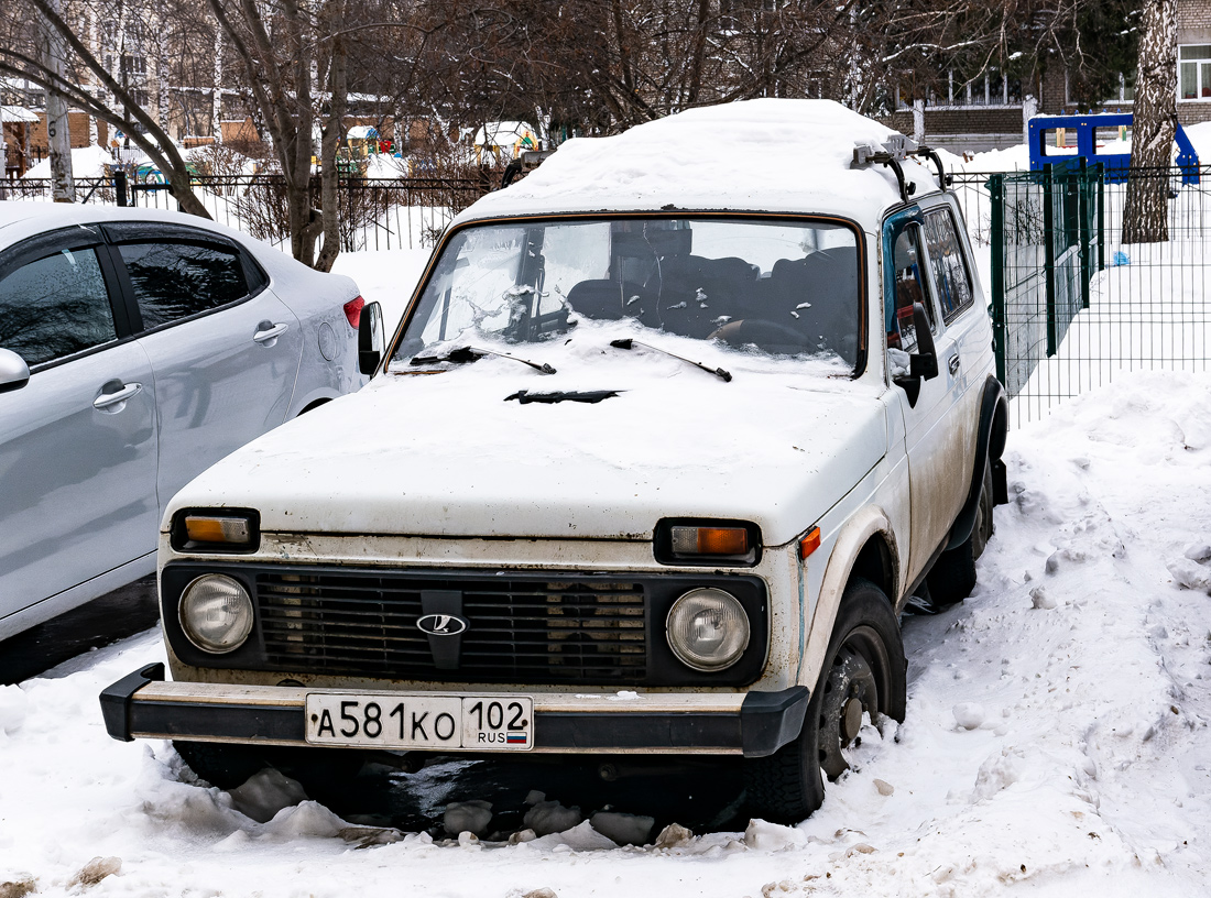 Башкортостан, № А 581 КО 102 — ВАЗ-2121 '77-94