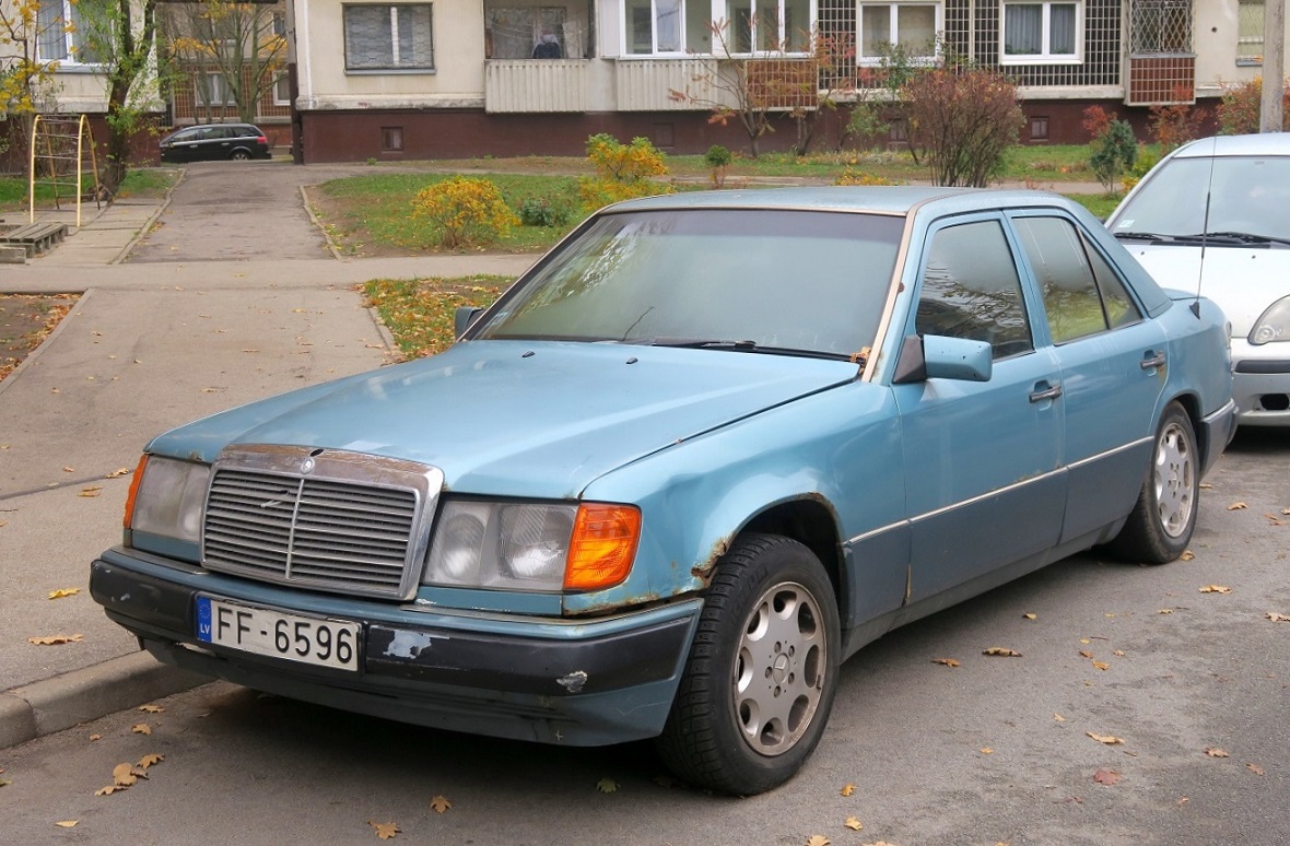 Латвия, № FF-6596 — Mercedes-Benz (W124) '84-96