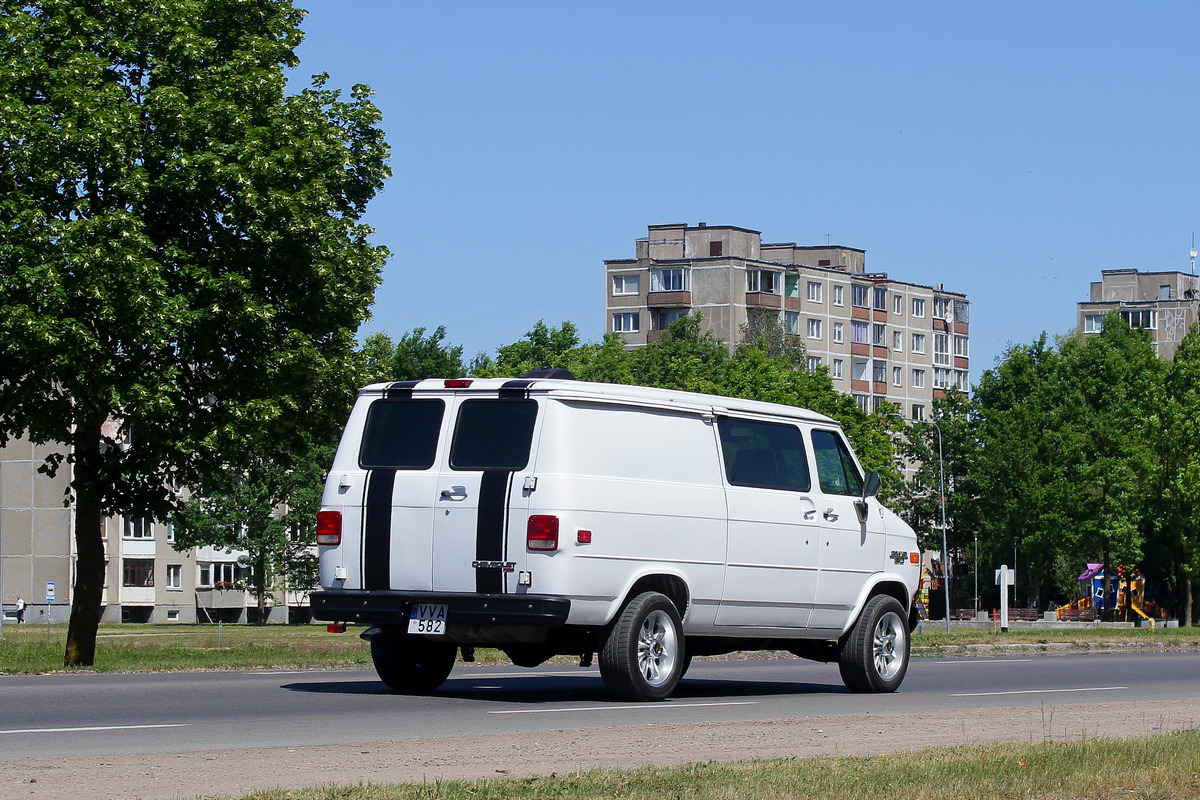 Литва, № VVA 582 — Chevrolet Van (3G) '71-96