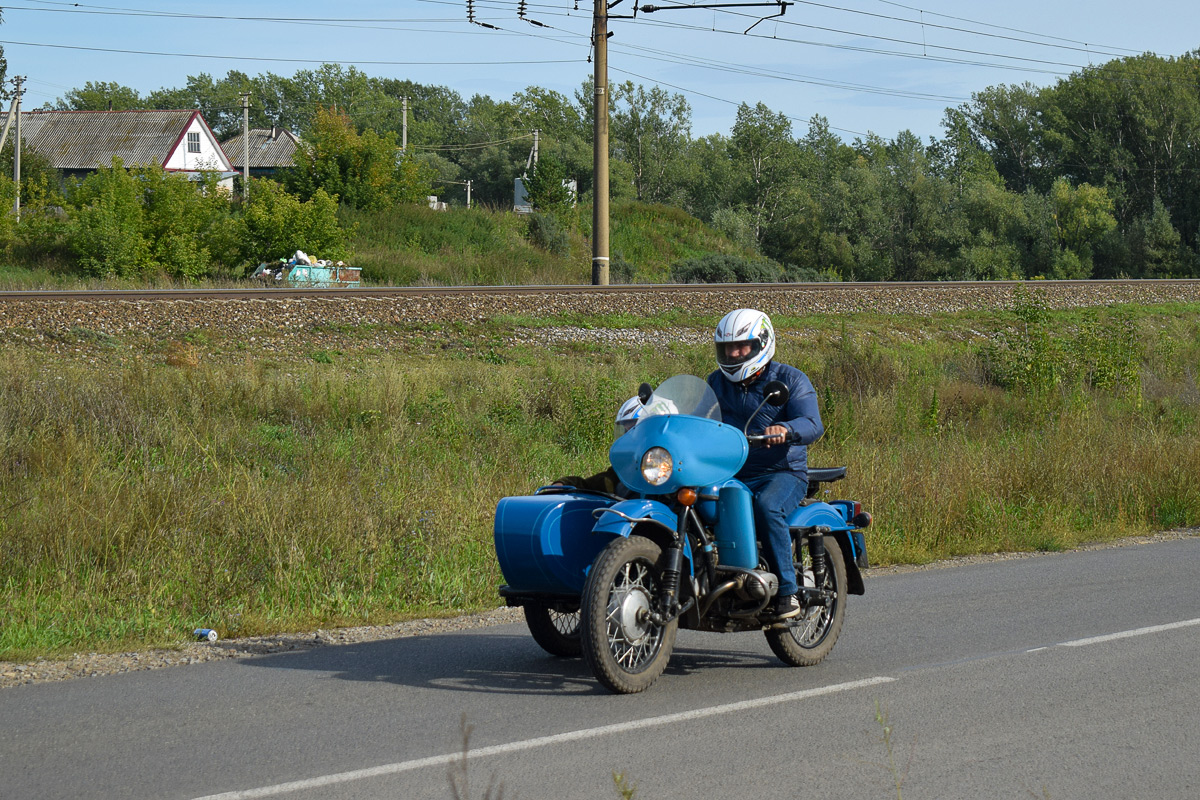 Алтайский край, № 8311 АА 22 — ИМЗ 8.103-40 Урал Турист '90-00