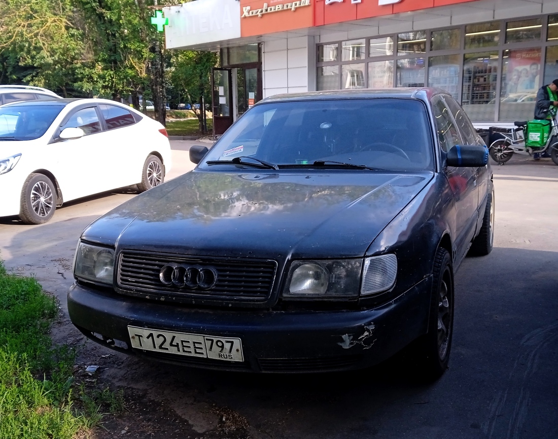 Москва, № Т 124 ЕЕ 797 — Audi 100 (C4) '90-94