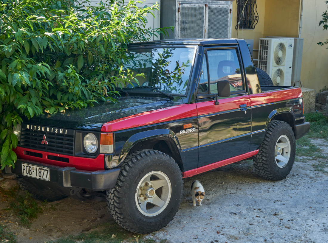 Греция, № POB-1877 — Mitsubishi Pajero (1G) '82-91