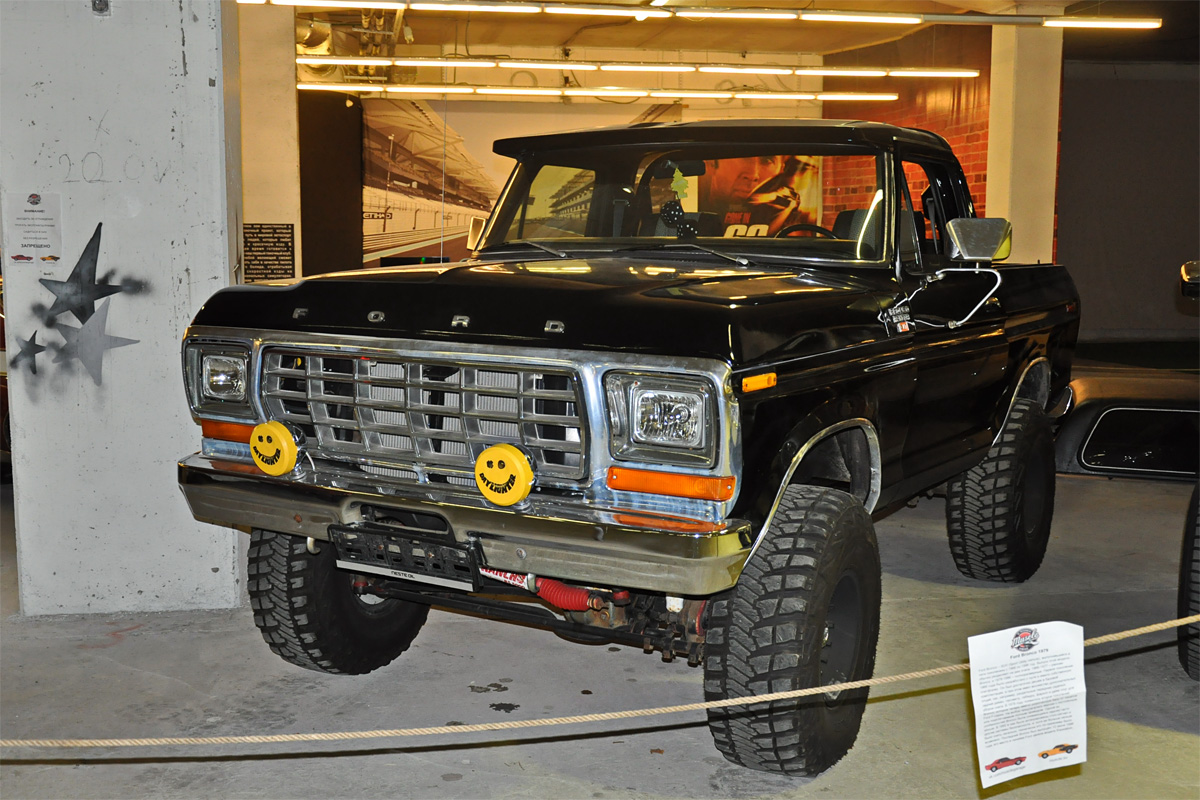 Санкт-Петербург, № (78) Б/Н 0239 — Ford Bronco (2G) '77-79; Санкт-Петербург — Retro Car Show