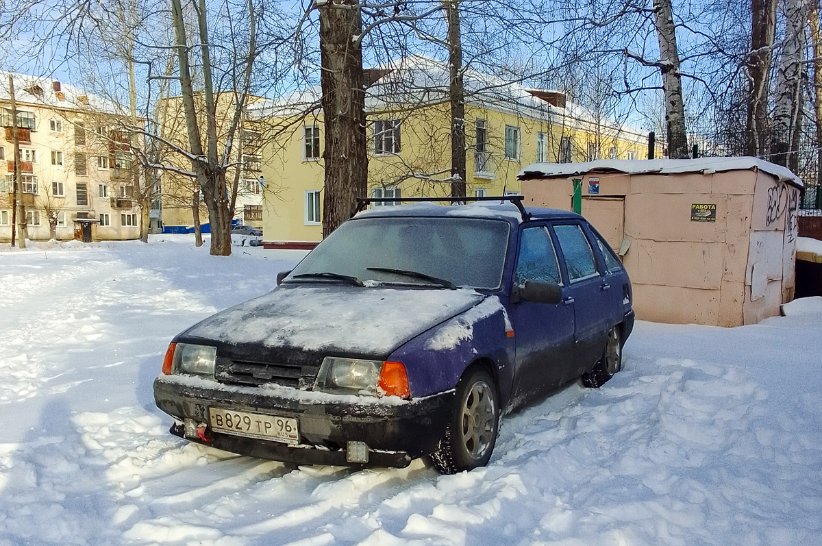 Свердловская область, № В 829 ТР 96 — Иж-2126 Орбита/Ода '90-05