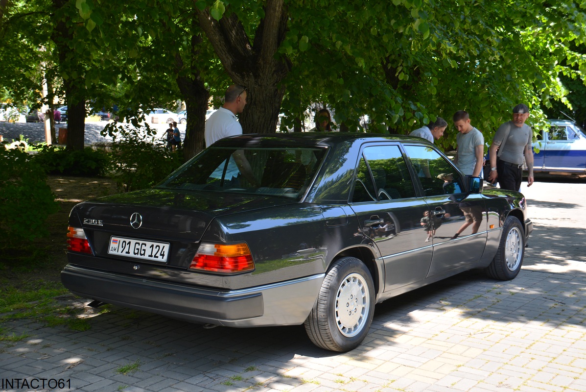 Армения, № 91 GG 124 — Mercedes-Benz (W124) '84-96; Ростовская область — Retro Motor Show_2022
