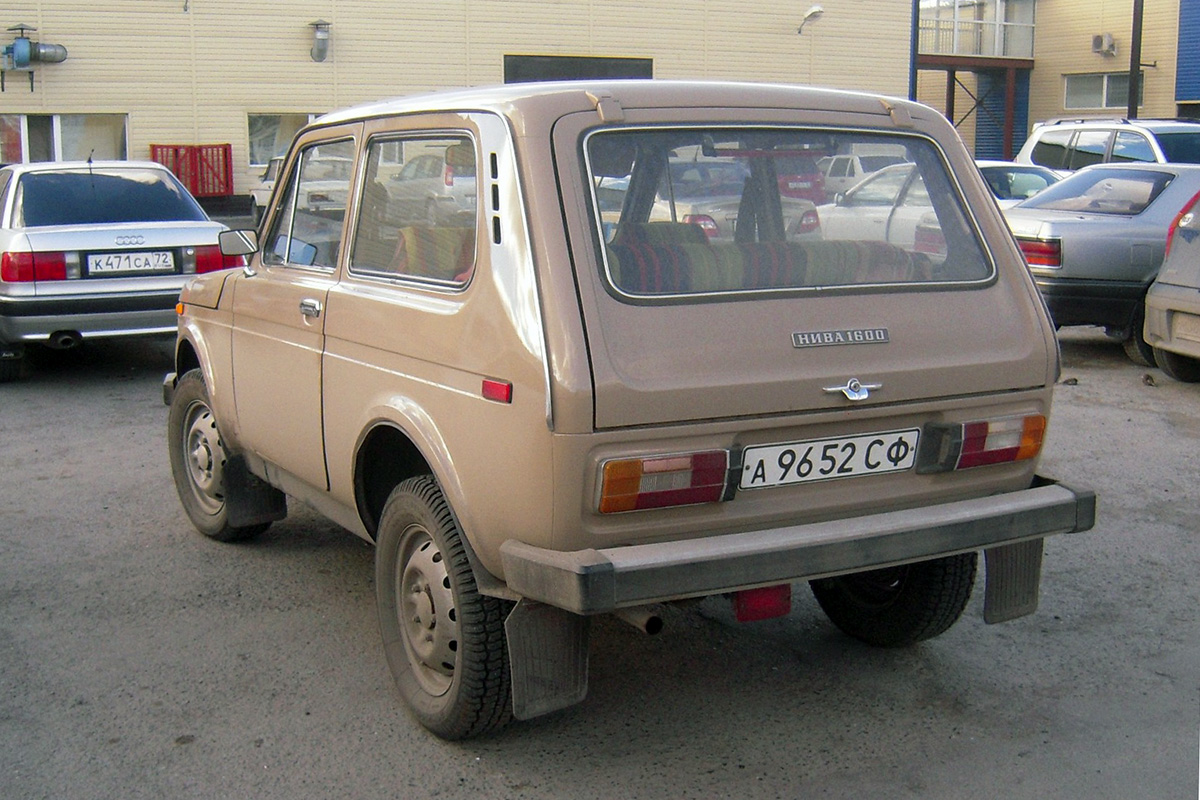 Свердловская область, № А 9652 СФ — ВАЗ-2121 '77-94