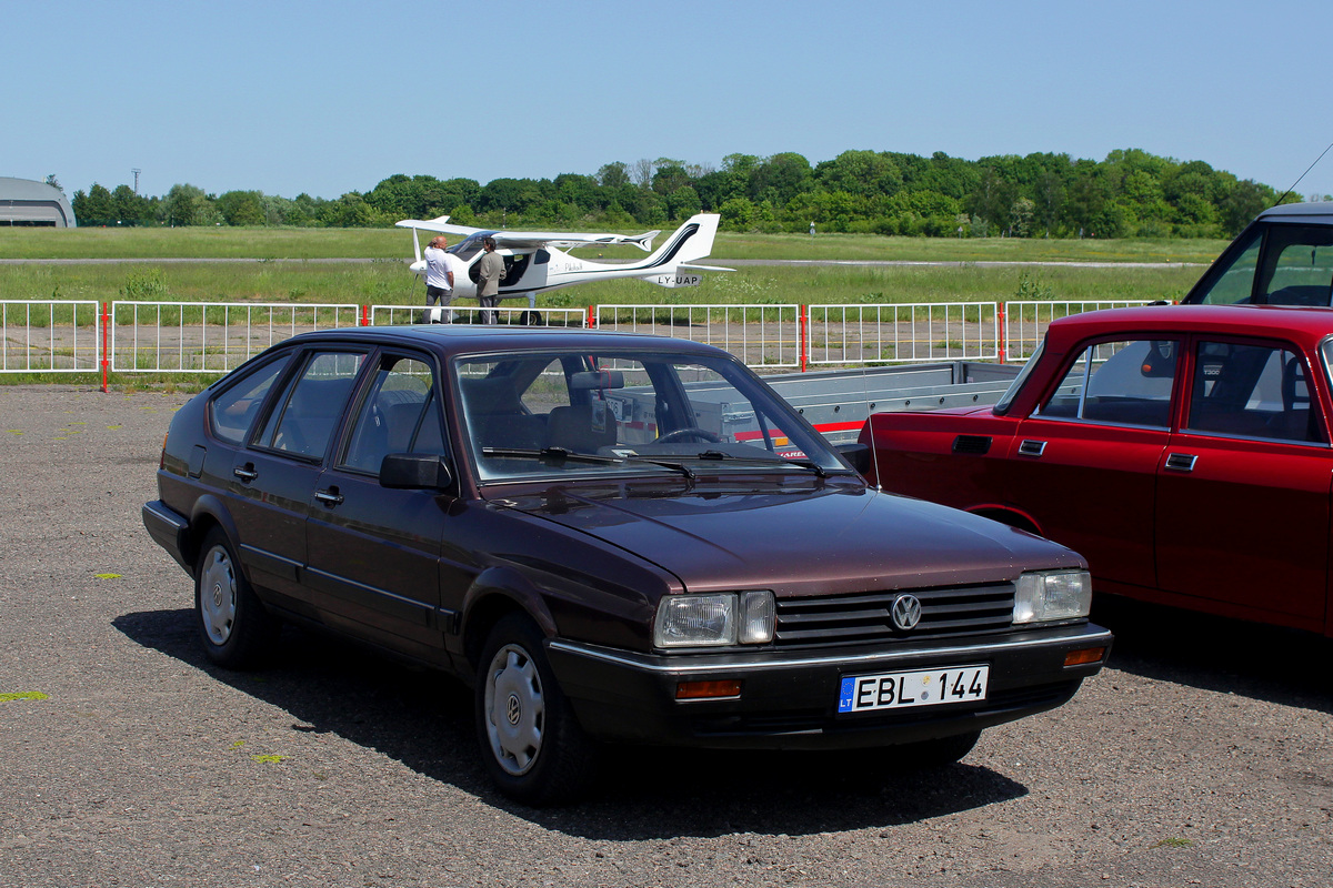 Литва, № EBL 144 — Volkswagen Passat (B2) '80-88; Литва — Retro mugė 2023