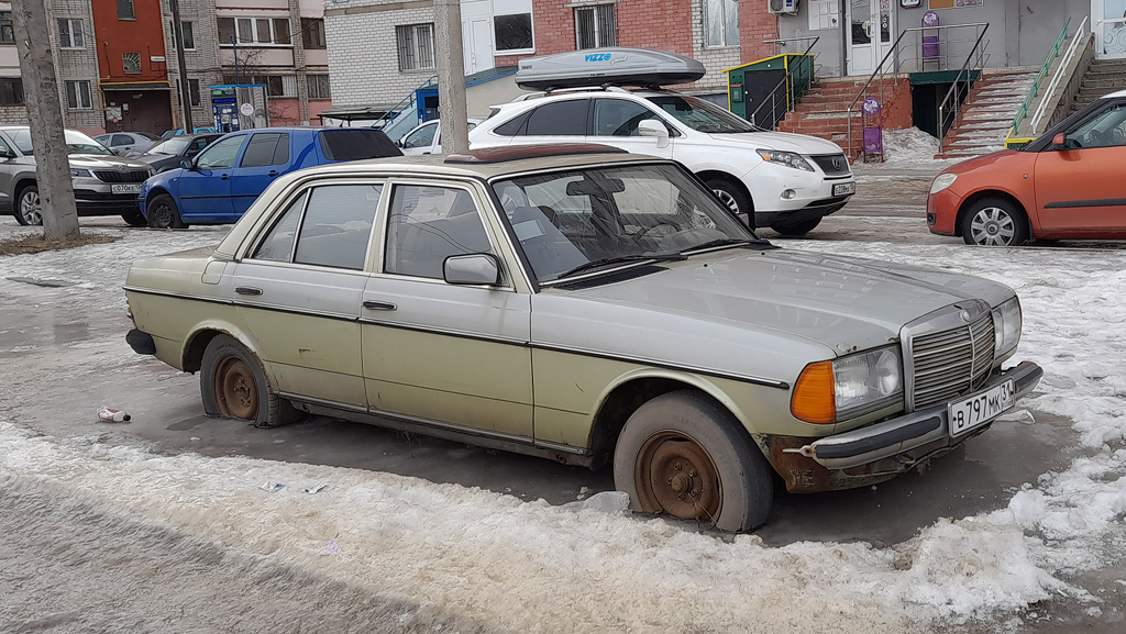 Белгородская область, № В 797 МК 31 — Mercedes-Benz (W123) '76-86
