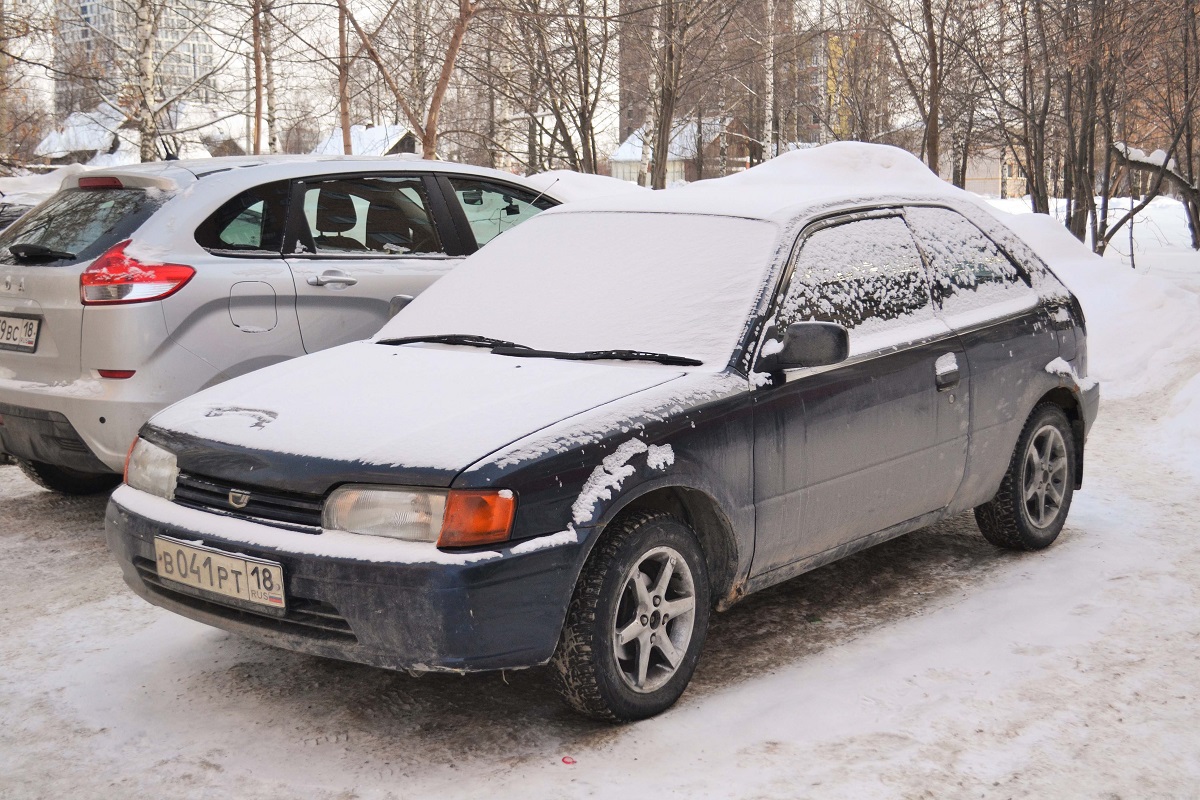 Удмуртия, № В 041 РТ 18 — Toyota Corolla (E100) '91-02