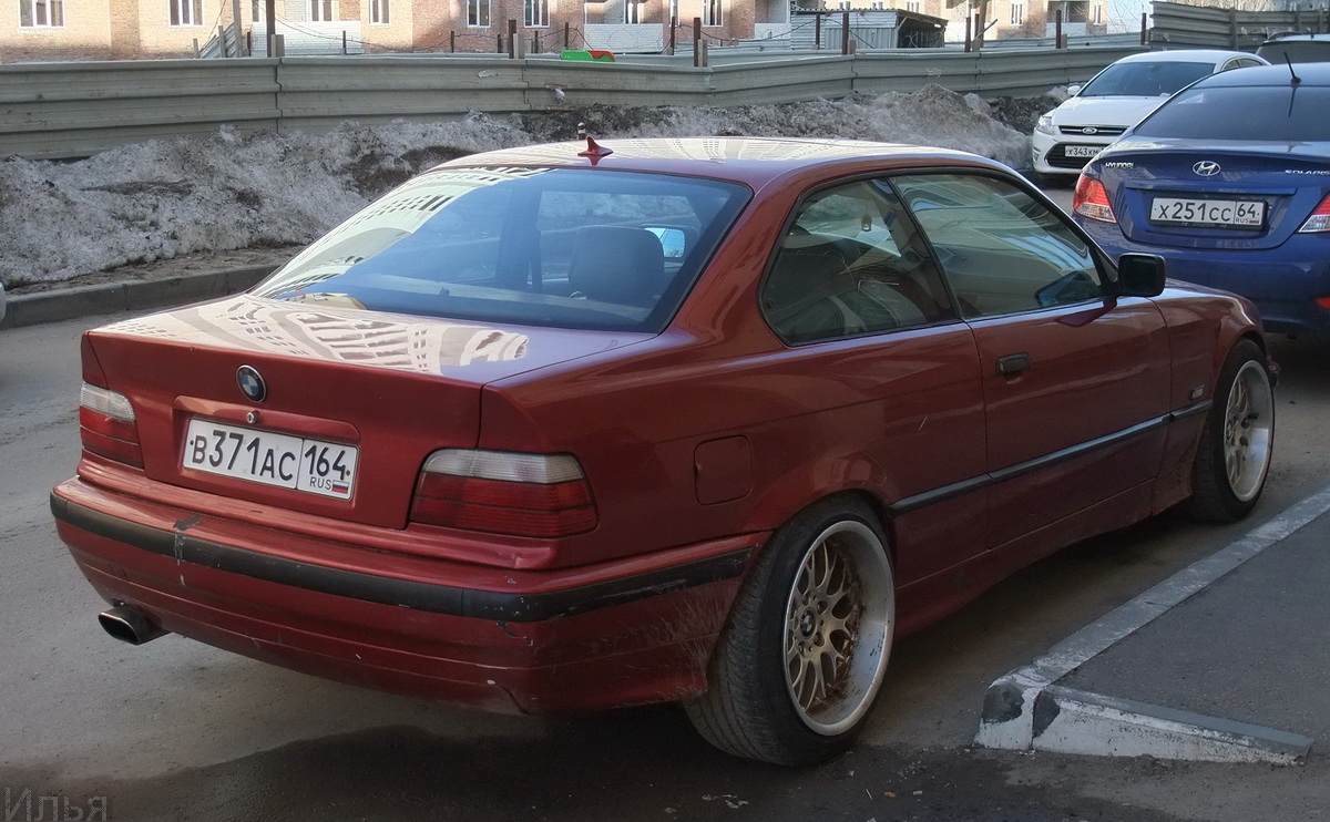 Саратовская область, № В 371 АС 164 — BMW 3 Series (E36) '90-00