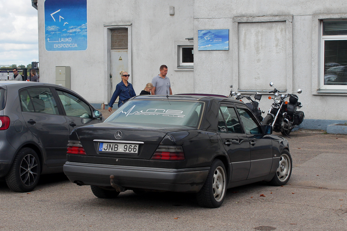 Литва, № JNB 966 — Mercedes-Benz (W124) '84-96; Литва — Retro mugė 2023 ruduo