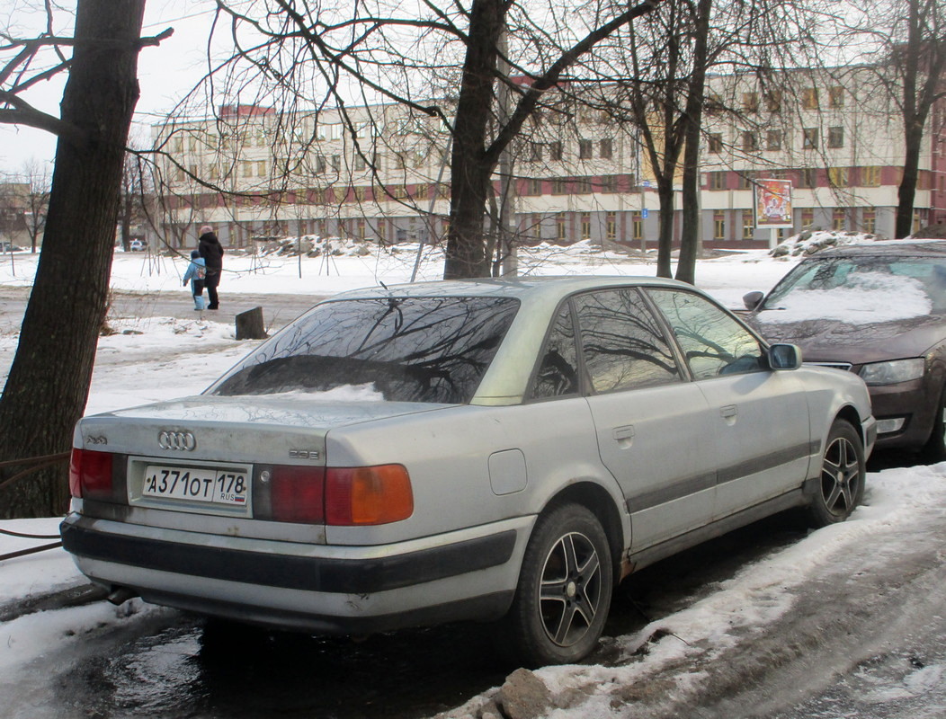 Санкт-Петербург, № А 371 ОТ 178 — Audi 100 (C4) '90-94