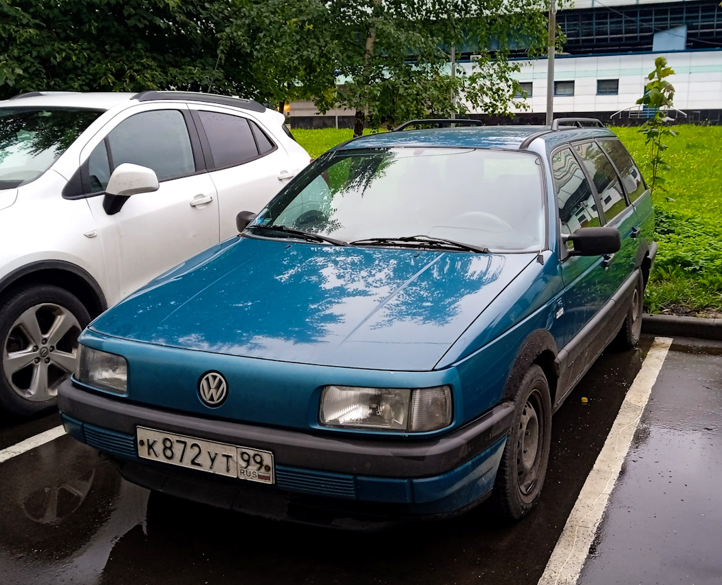 Москва, № К 872 УТ 99 — Volkswagen Passat (B3) '88-93