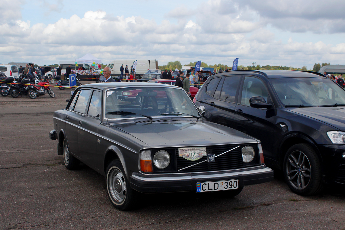 Литва, № CLD 390 — Volvo 244 GL '78-79; Литва — Retro mugė 2023 ruduo