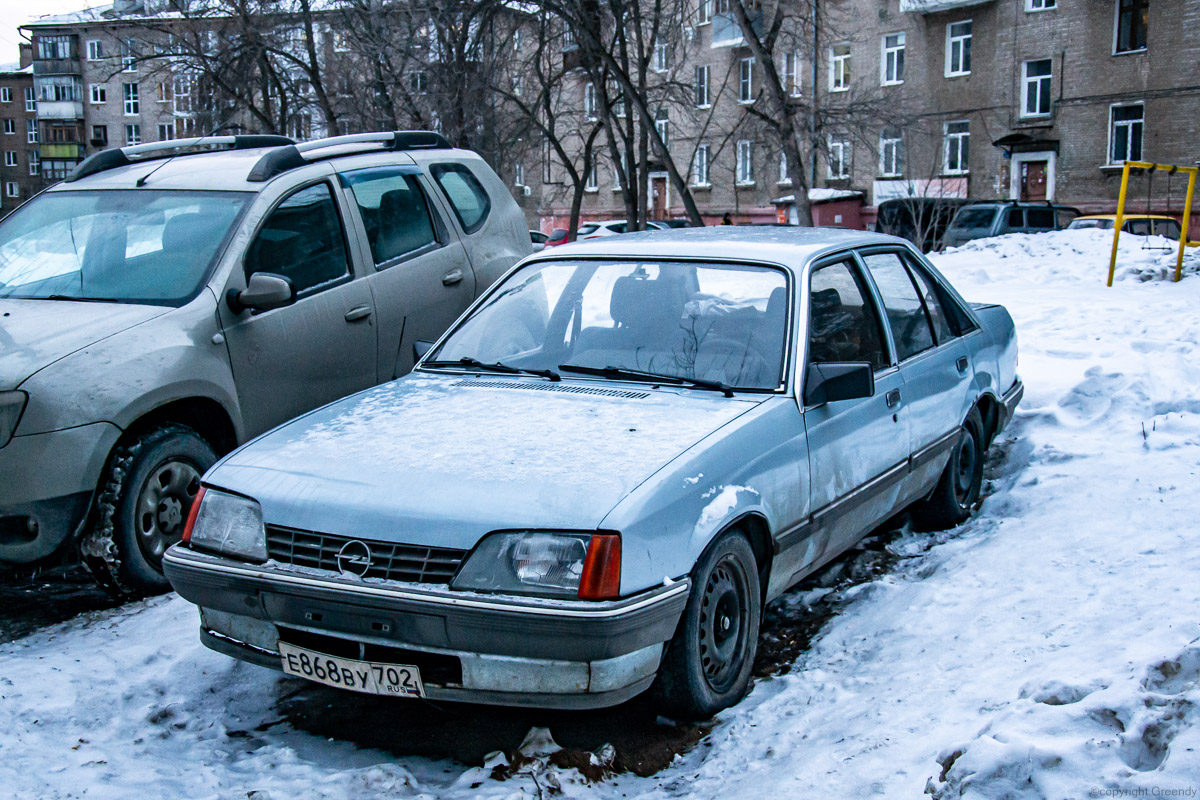 Башкортостан, № Е 868 ВУ 702 — Opel Rekord (E2) '82-86