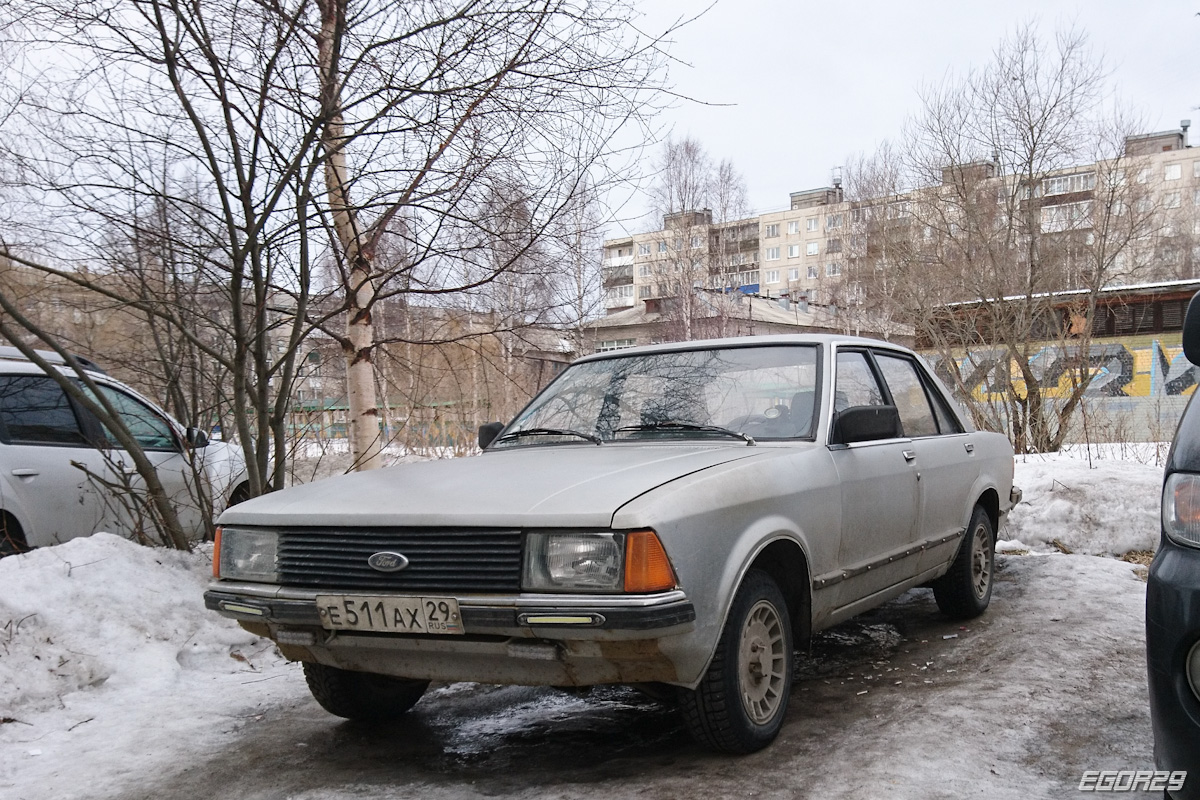 Архангельская область, № Е 511 АХ 29 — Ford Granada MkII '77-85