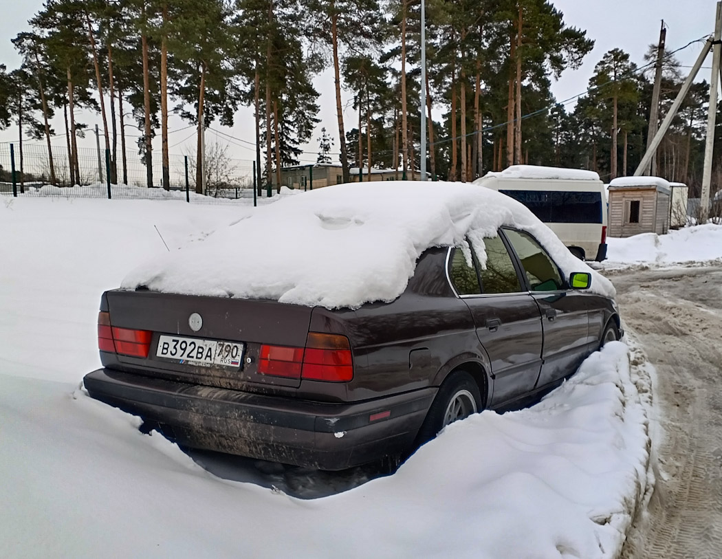 Московская область, № В 392 ВА 790 — BMW 5 Series (E34) '87-96