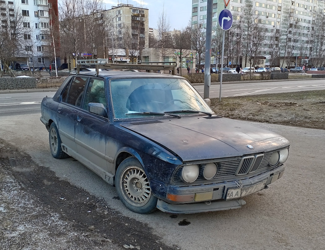Москва, № АА 792 Р 77 — BMW 5 Series (E28) '82-88
