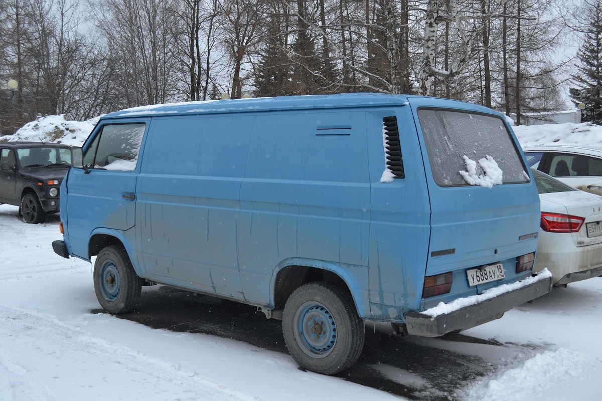 Удмуртия, № У 688 АУ 18 — Volkswagen Typ 2 (Т3) '79-92